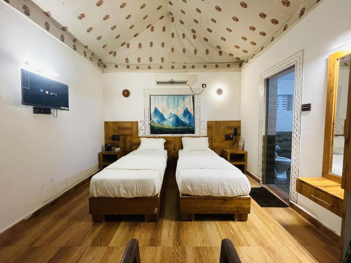 Santkrupa Villa Resort Nakhtrana 외부 사진