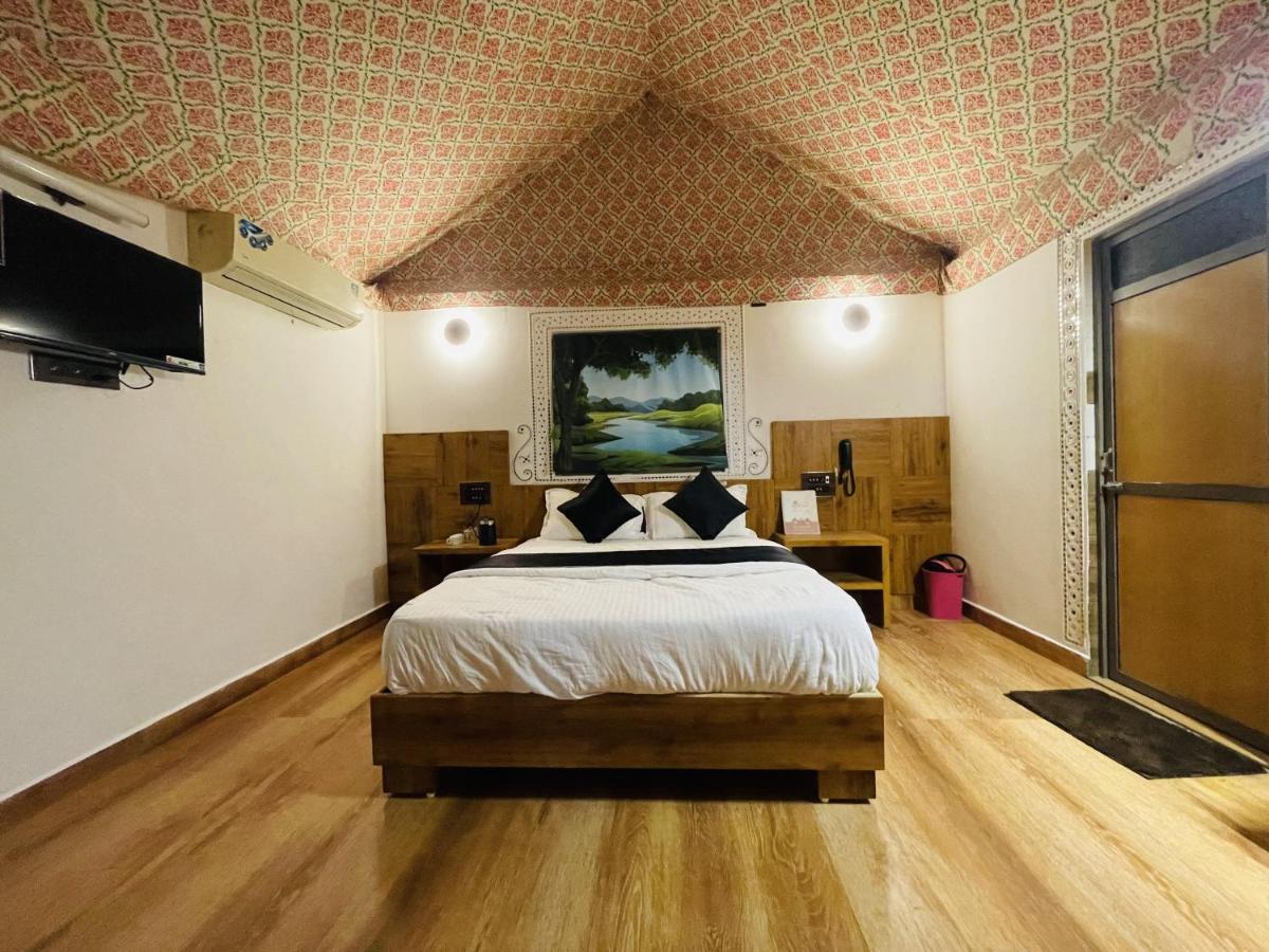 Santkrupa Villa Resort Nakhtrana 외부 사진